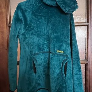 Melanzana high-loft bayberry hoodie - Men’s M / Women’s L - 2020-2021